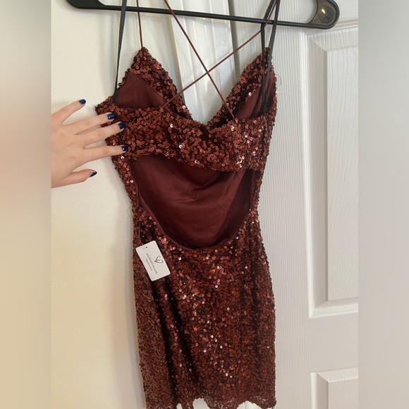 Beautiful copper sequin short dress from Windsor, NEVER WORN - Picture 3 of 4